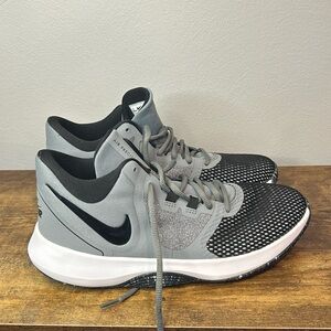 Nike Air Precision II Men’s 9.5 Worn once.